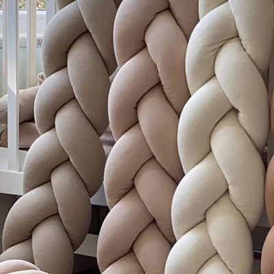 Bettschlangen geflochten in Velours Handmade 280cm – creme